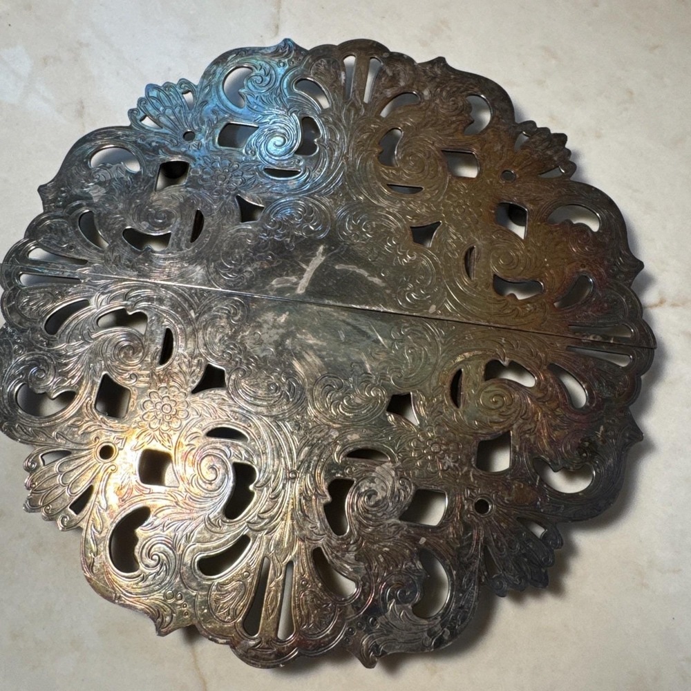 Vintage TOWLE Silverplate‎ Ornate Expandable Trivet Stand